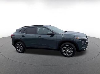 Used 2025 Chevrolet Trax LT w/ LT Convenience Package video 2