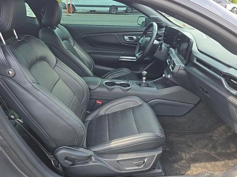 Used 2025 Ford Mustang GT Premium RWD image 10
