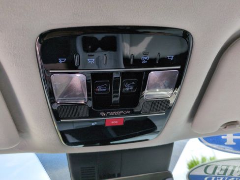 Used 2024 Hyundai Santa Fe Calligraphy image 33