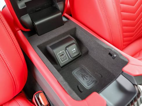 Used 2024 Maserati GranTurismo Trofeo AWD/4WD image 50