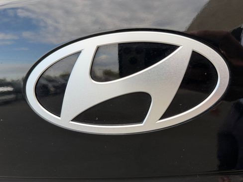 Used 2024 Hyundai Santa Fe SE AWD/4WD image 24