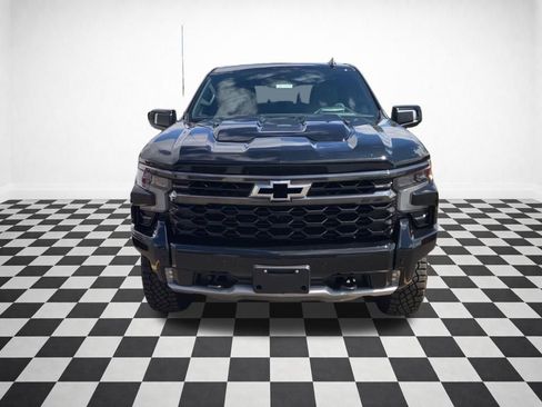 Certified 2025 Chevrolet Silverado 1500 ZR2 w/ Technology Package AWD/4WD image 33
