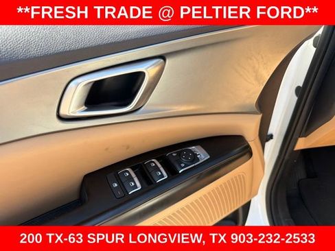 Used 2024 Kia Carnival LX FWD image 16