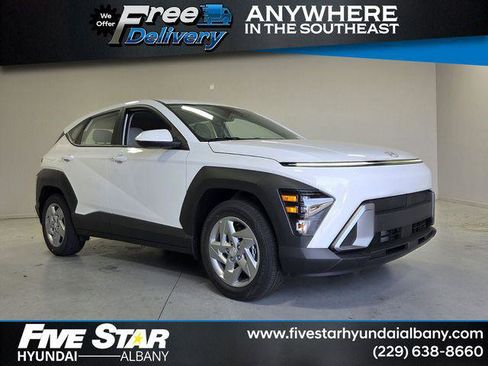 New 2026 Hyundai Kona SE FWD image 1