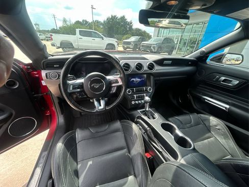 Used 2022 Ford Mustang GT Premium w/ Equipment Group 401A RWD image 20