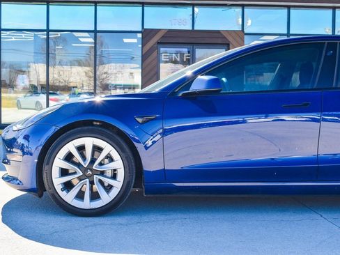 Used 2021 Tesla Model 3 Standard Range Plus image 27
