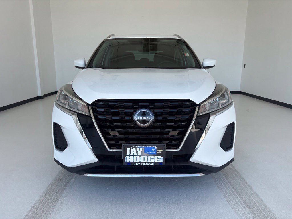 Used 2023 Nissan Kicks SV FWD image 12
