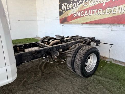 Used 2020 Ford F350 XL w/ Power Equipment Group image 5