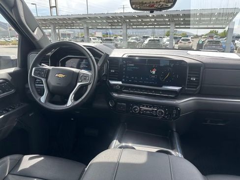 Used 2024 Chevrolet Silverado 3500 LTZ w/ LTZ Plus Package AWD/4WD image 16