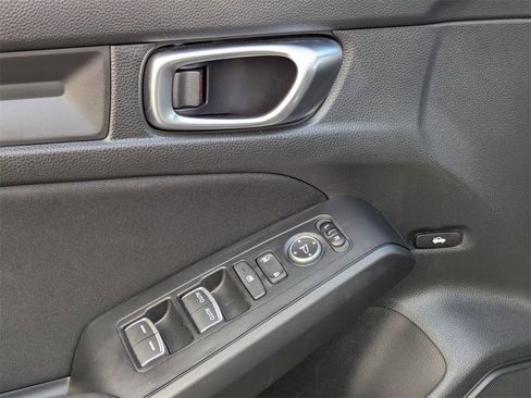 Used 2025 Honda Civic Sport image 16