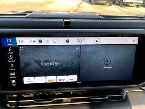 Used 2025 Jeep Gladiator Sport image 25