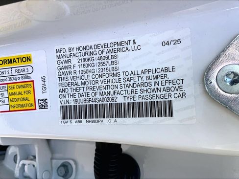 Certified 2025 Acura TLX w/ Technology Package image 31