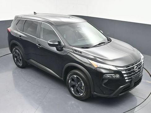 Used 2024 Nissan Rogue SV AWD/4WD image 38