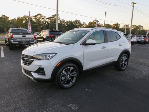 Used 2022 Buick Encore GX Select image 4