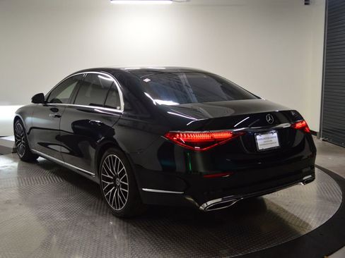 Used 2026 Mercedes-Benz S 500 4MATIC image 3