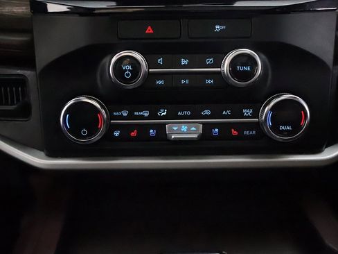 Used 2022 Ford Expedition Limited image 52