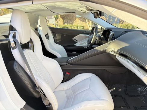 Used 2023 Chevrolet Corvette Stingray Premium Conv w/ 3LT image 33