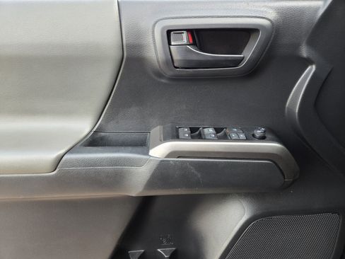 Used 2022 Toyota Tacoma SR5 image 15