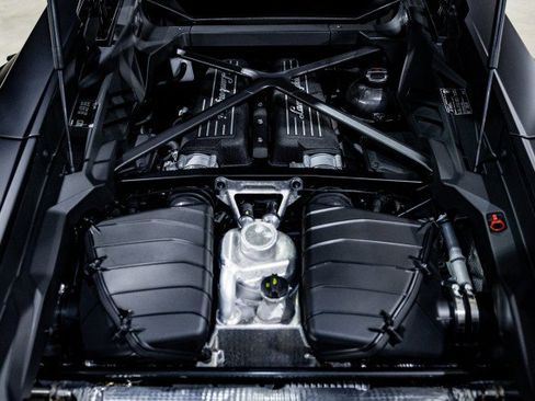 Used 2023 Lamborghini Huracan Tecnica image 14