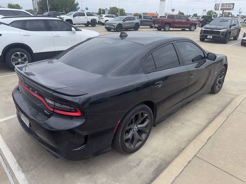 Used 2018 Dodge Charger R/T w/ Plus Group image 3