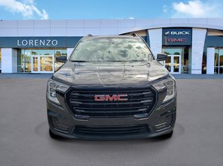 Used 2023 GMC Terrain SLE w/ Elevation Edition FWD video 2