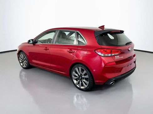 Used 2018 Hyundai Elantra GT Sport FWD image 4