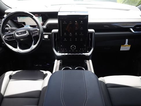 New 2026 GMC Yukon XL Elevation AWD/4WD image 19