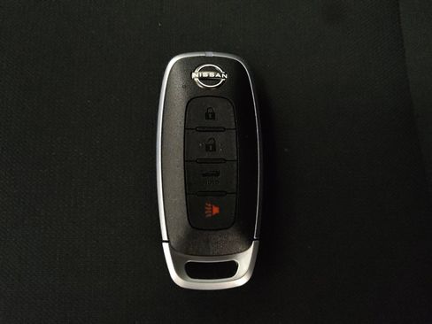 Used 2025 Nissan Sentra S image 32