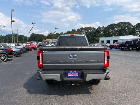 Used 2023 Ford F250 Lariat AWD/4WD image 4