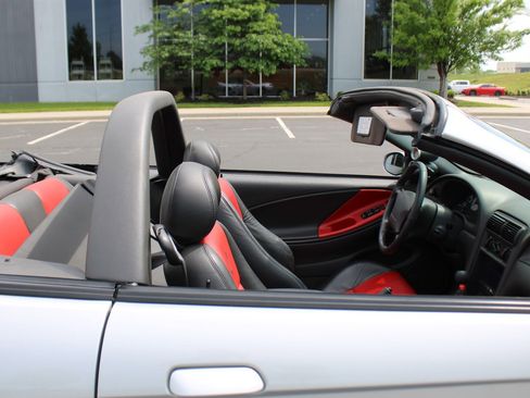 Used 2003 Ford Mustang Cobra RWD image 9