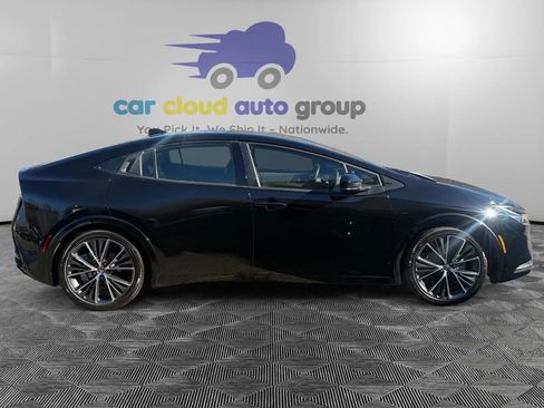 Used 2024 Toyota Prius XLE image 6