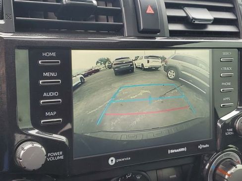 Used 2021 Toyota 4Runner Venture w/ Moonroof Package AWD/4WD image 28