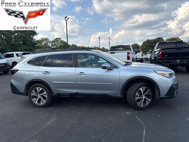 Used 2022 Subaru Outback Limited AWD/4WD image 3