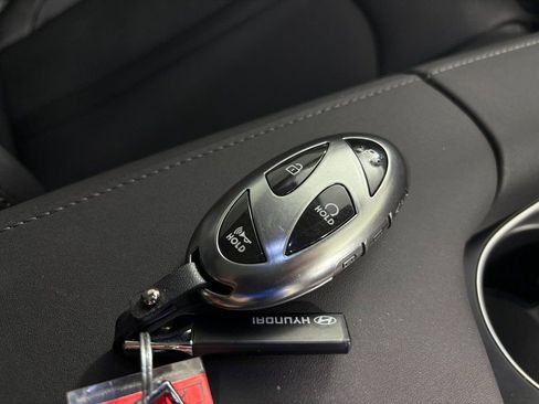 Used 2025 Hyundai Sonata Limited image 45