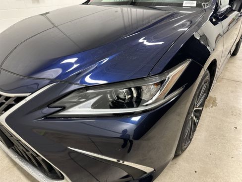 Used 2023 Lexus ES 350 w/ Premium Package image 6