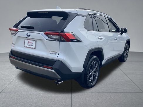 Used 2023 Toyota RAV4 Limited image 16