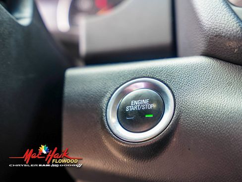 Used 2022 GMC Terrain AT4 w/ Infotainment Package II image 19