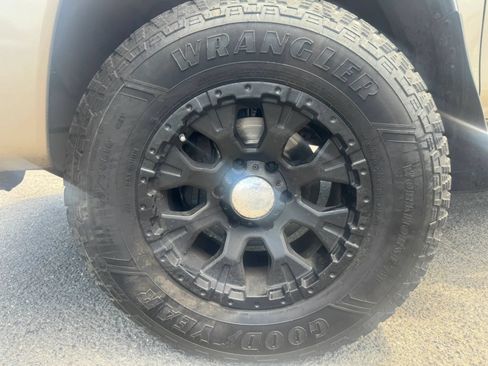 Used 2003 Toyota Tundra SR5 AWD/4WD image 16