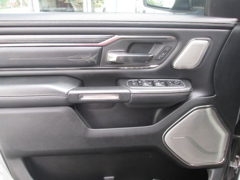 Used 2020 RAM 1500 Limited image 11