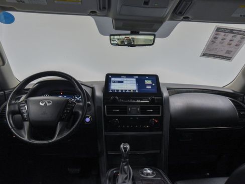 Used 2024 INFINITI QX80 Luxe image 32