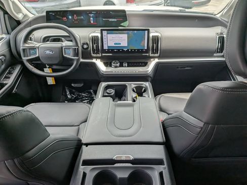 New 2027 Ford Expedition Max Platinum w/ Driver's Package AWD/4WD image 13