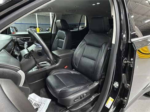 Certified 2020 Chevrolet Traverse LT w/ LPO, Floor Liner Package image 12