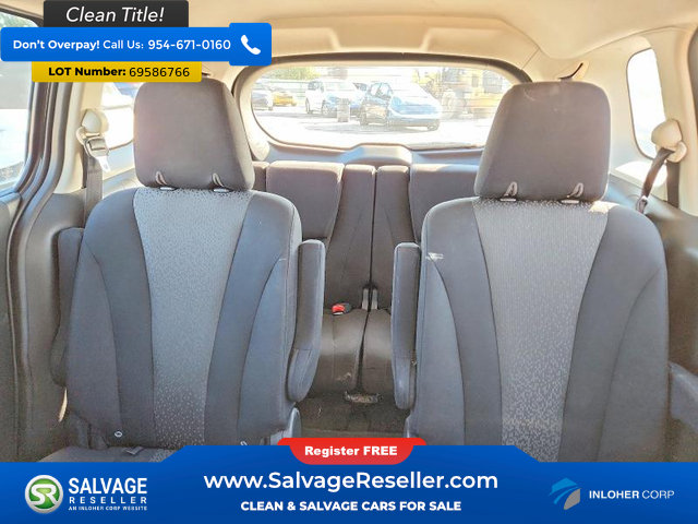 Used 2012 MAZDA MAZDA5 Sport FWD image 13