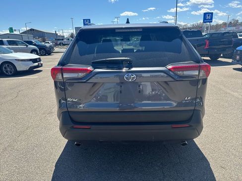 Used 2025 Toyota RAV4 LE AWD/4WD image 6