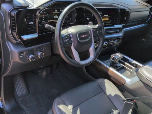 Used 2023 GMC Sierra 1500 SLT w/ SLT Premium Package RWD image 9