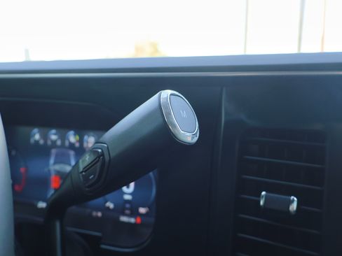 Certified 2025 Ford F350 Platinum w/ Platinum Plus Package image 25