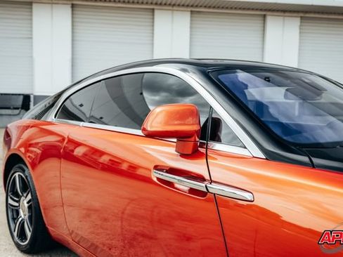 Used 2015 Rolls-Royce Wraith RWD image 44