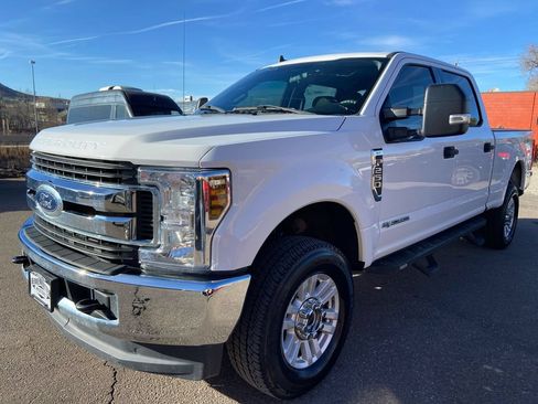 Used 2019 Ford F250 XLT w/ Snow Plow Prep Package AWD/4WD image 3