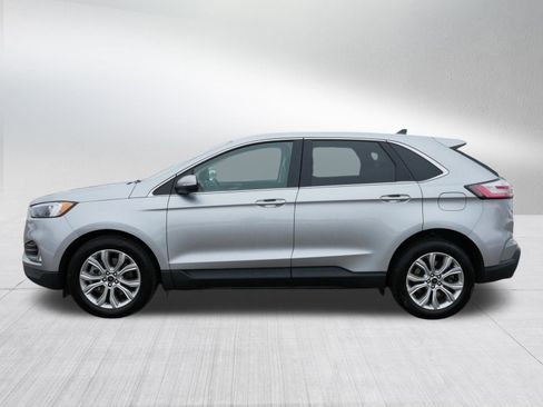 Used 2024 Ford Edge Titanium image 4