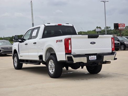 Used 2025 Ford F250 XLT w/ FX4 Off-Road Package AWD/4WD image 3